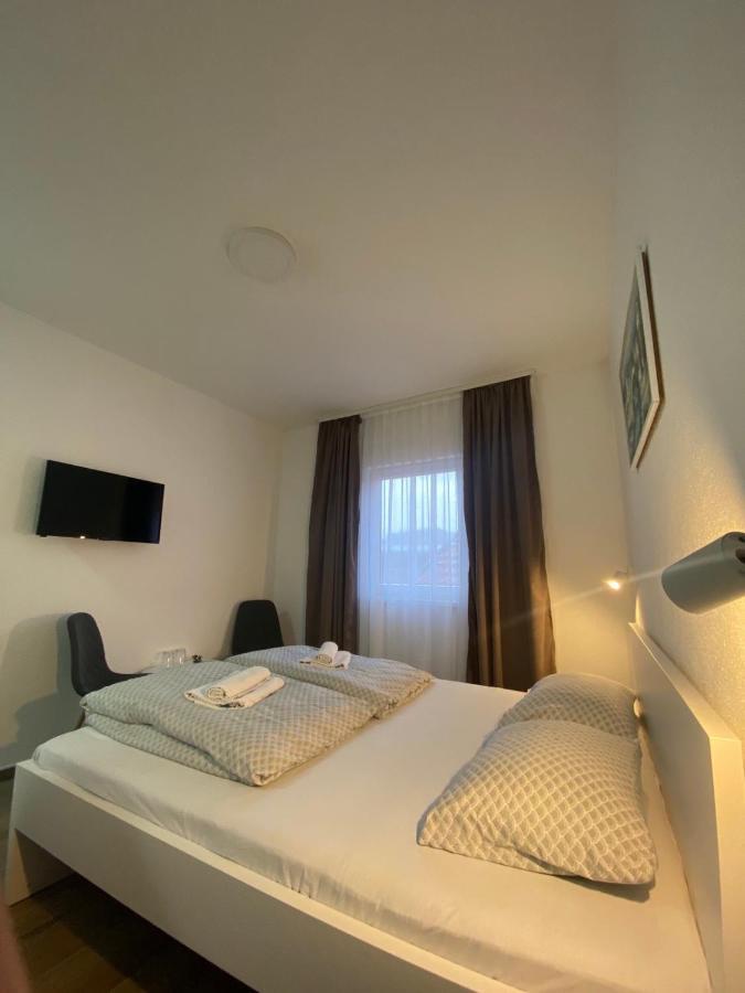 Prenociste Stari Grad - Old Town Hotel Tuzla Exterior photo
