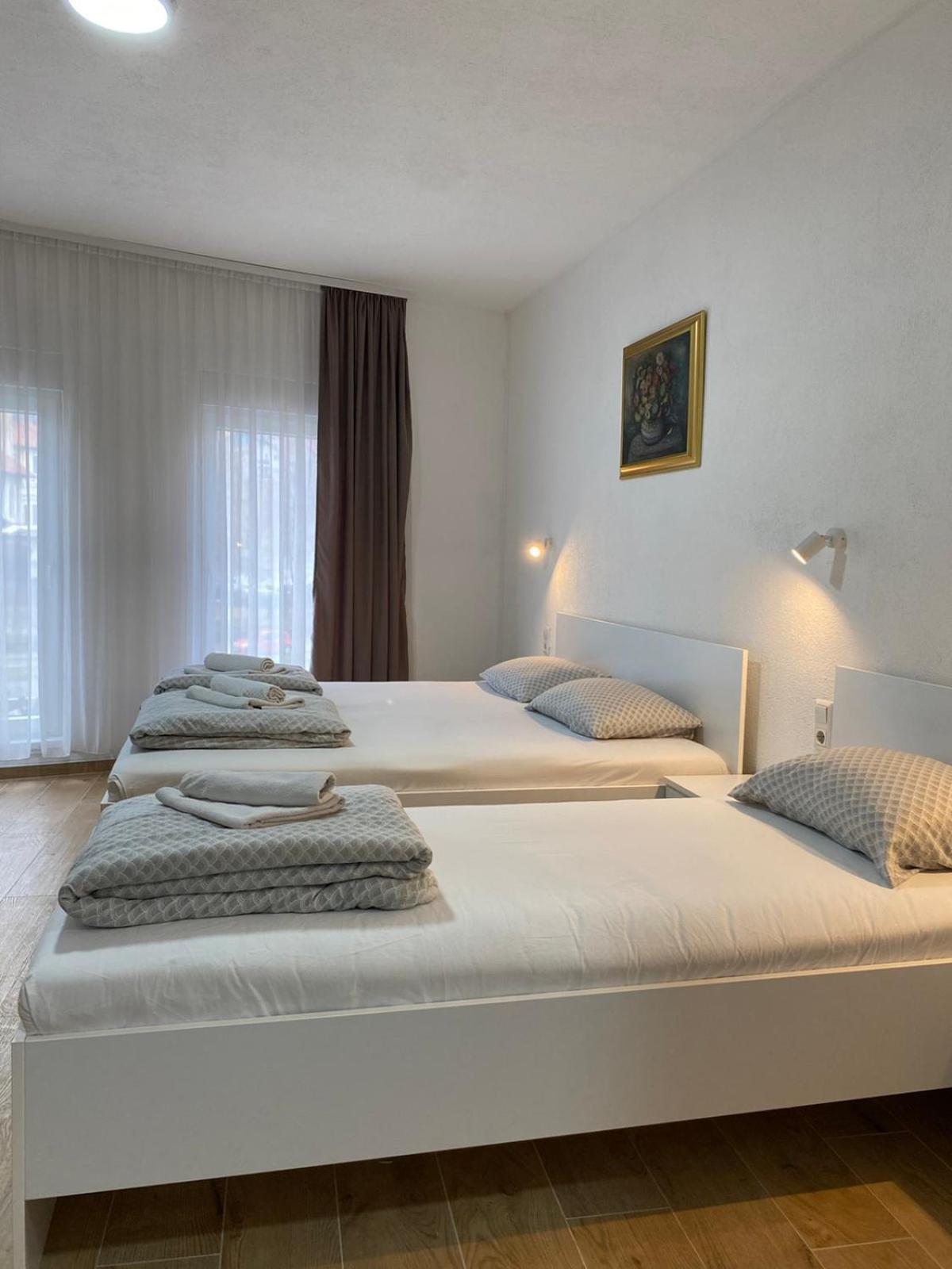Prenociste Stari Grad - Old Town Hotel Tuzla Exterior photo